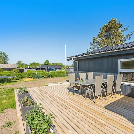 Vakantiehuis Tabithe - 500m From The Sea By Interhome